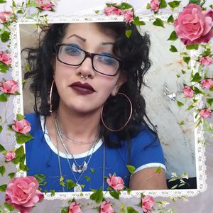 Meet your Posher, Selena